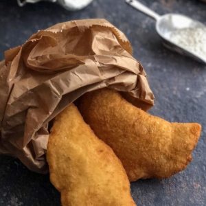 Panzerotti criollo en hojaldre